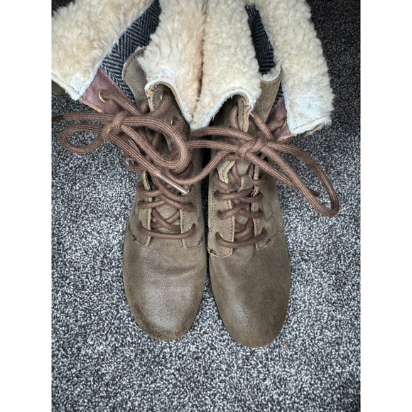 UGG Shoes - UGG Waterproof Shearling Fold-Over Wedge Boots| Women’s Size 9